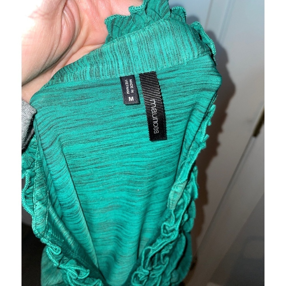 Maurice’s women’s teal top featuring a textured, heathered finish - Picture 5 of 5